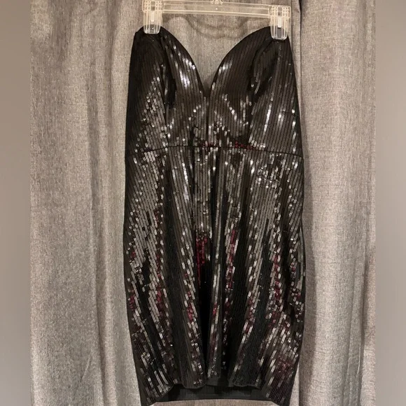One once black, sweetheart, neck sequence party dress - Picture 3 of 4
